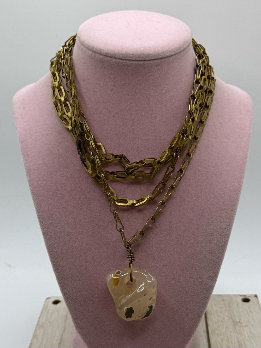 Gold-Tone long unique Chain Necklace with Beige Agate Pendant